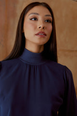 BLUSA MANGA LONGA DETALHE CANELADO AZUL ECLIPSE