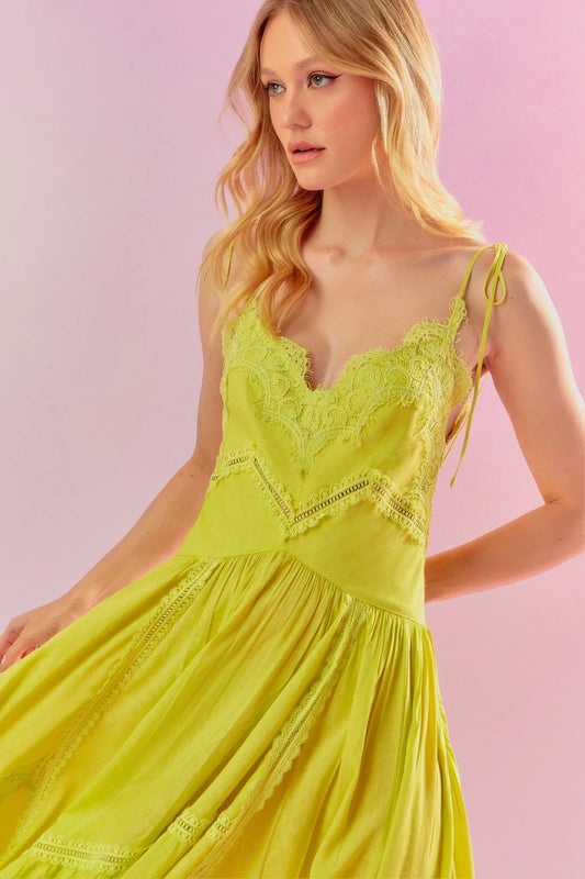 VESTIDO RAYON ASSIMÉTRICO RENDAS SUNKISS
