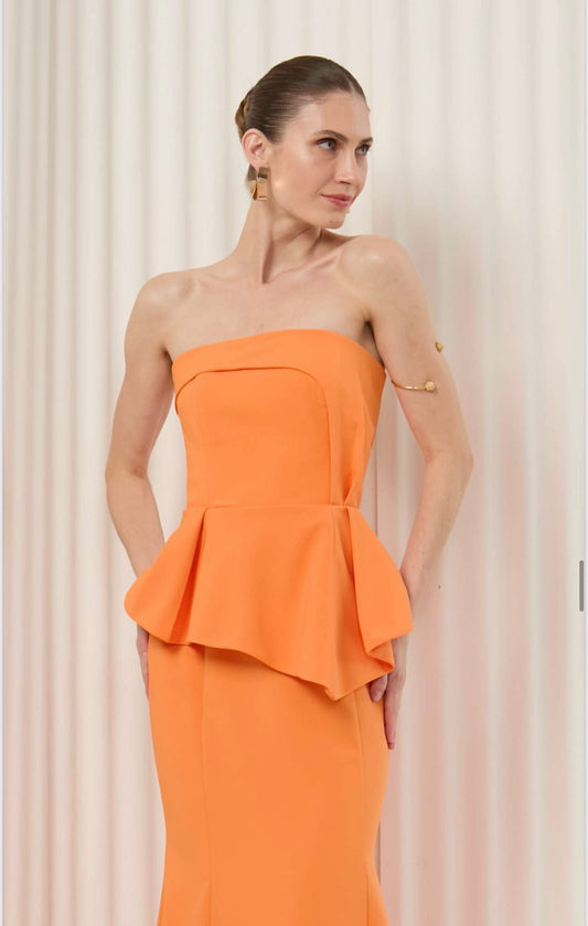 VESTIDO LONGO TOMARA QUE CAIA E PEPLUM CORAL