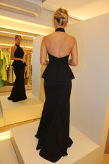 VESTIDO LONGO GOLA ALTA E PEPLUM PRETO