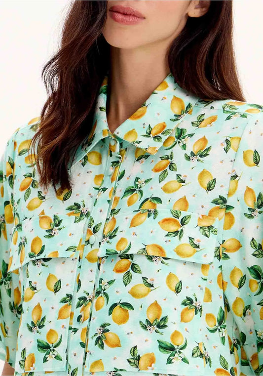 CAMISA ALONGADA COM BOLSOS ESTAMPA LIMÃO SICILIANO