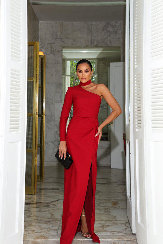 VESTIDO LONGO UM OMBRO SÓ COM GOLA MARSALA