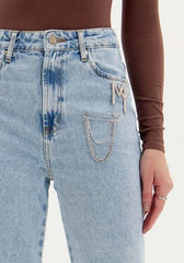 CALCA JEANS RETA SUPER HIGH DETALHE ALFINETE