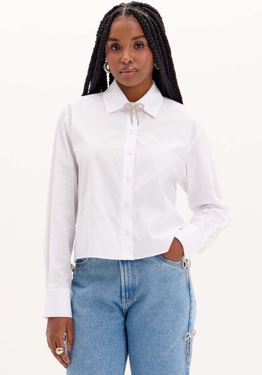 CAMISA BRANCA COM LAÇO DE STRASS