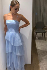 VESTIDO LONGO POÁ PLISSADO AZUL / ROSE MARCELO QUADROS