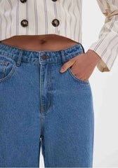 CALCA JEANS WIDE LEG SUPER HIGH COM CINTO