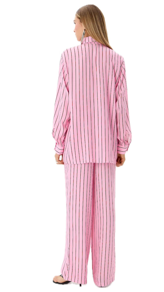 CALÇA RETA CINTURA MÉDIA ESTAMPADA ROSA