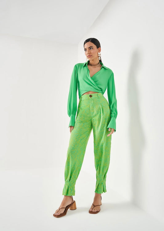 CALCA BORDADA VERDE