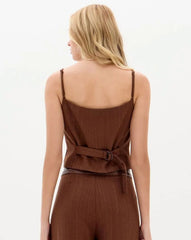 BLUSA DE ALÇA COM LAPELA