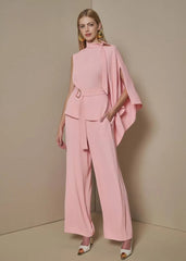 CONJUNTO BLUSA ASSIMÉTRICA E CALÇA CREPE MOVIMENT