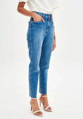 CALÇA JEANS MOM SUPER HIGH BASICA