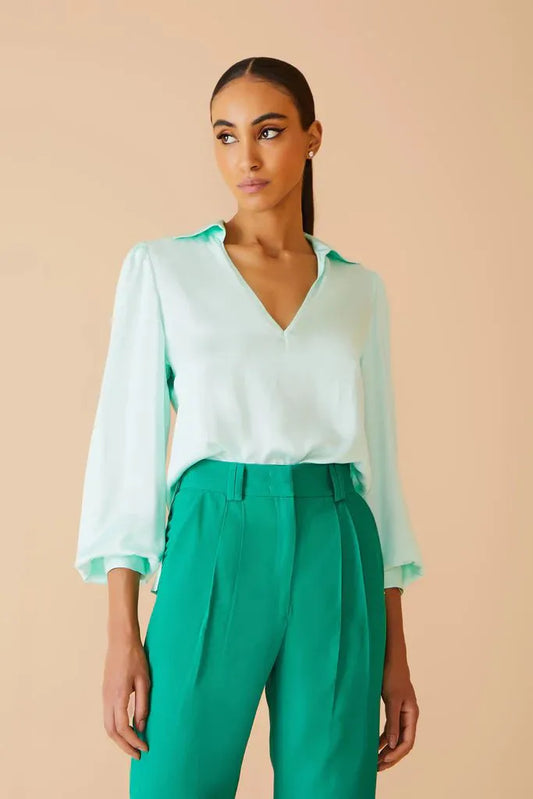 BLUSA DECOTE CAVADO VERDE MENTA