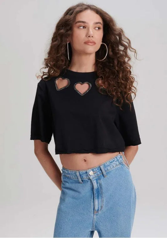 T-SHIRT CROPPED CORAÇÕES